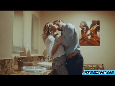❤️ Kur një bjonde me bukë ju josh në një banjë publike ️ Porno në sq.makesexnotwar.ru ❤